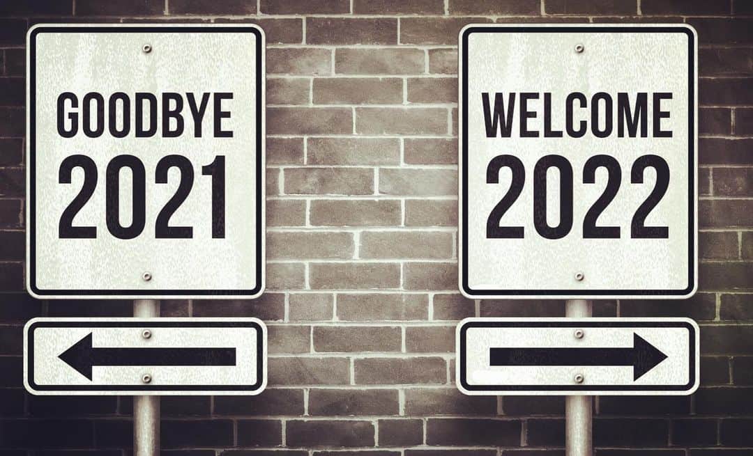 フィル・ジャギエルカのインスタグラム：「Glad to say goodbye to 2021! Had afew big things to deal with this last year 💔 managed to get through them all! Thanks to my close friends and family for the help x Hoping for an Positive 2022 🤍⚽️⛳️」