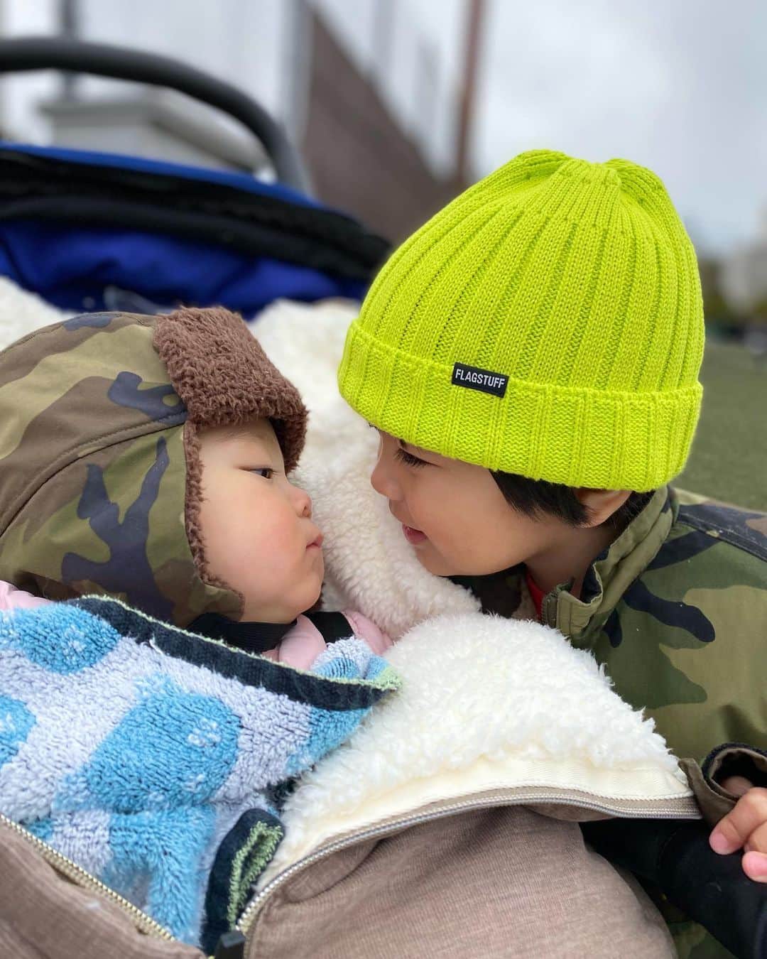 岡田義徳のインスタグラム：「明けましておめでとう御座います。  今年は、何かと新しい動きがあると思いますので、皆様どうかよろしくお願い致します。」