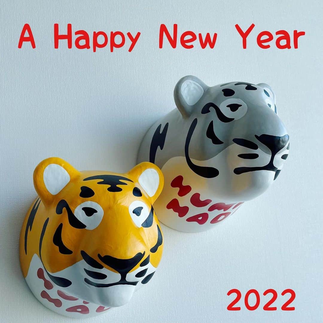 牧瀬里穂さんのインスタグラム写真 - (牧瀬里穂Instagram)「新年おめでとうございます✨ 2022年も どうぞよろしくお願いいたします  白味噌のお雑煮を作り 御節をいただき のんびりしています😊」1月1日 12時44分 - rihomakise