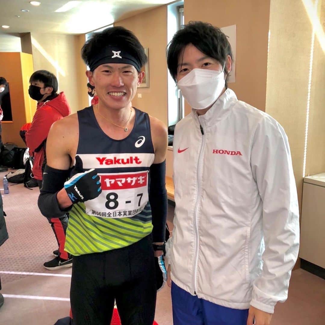設楽悠太のインスタグラム：「あけおめ！ ニューイヤー駅伝優勝！！！ 来年は走るぞー！！！  #honda  #高久龍  #ヤクルト」