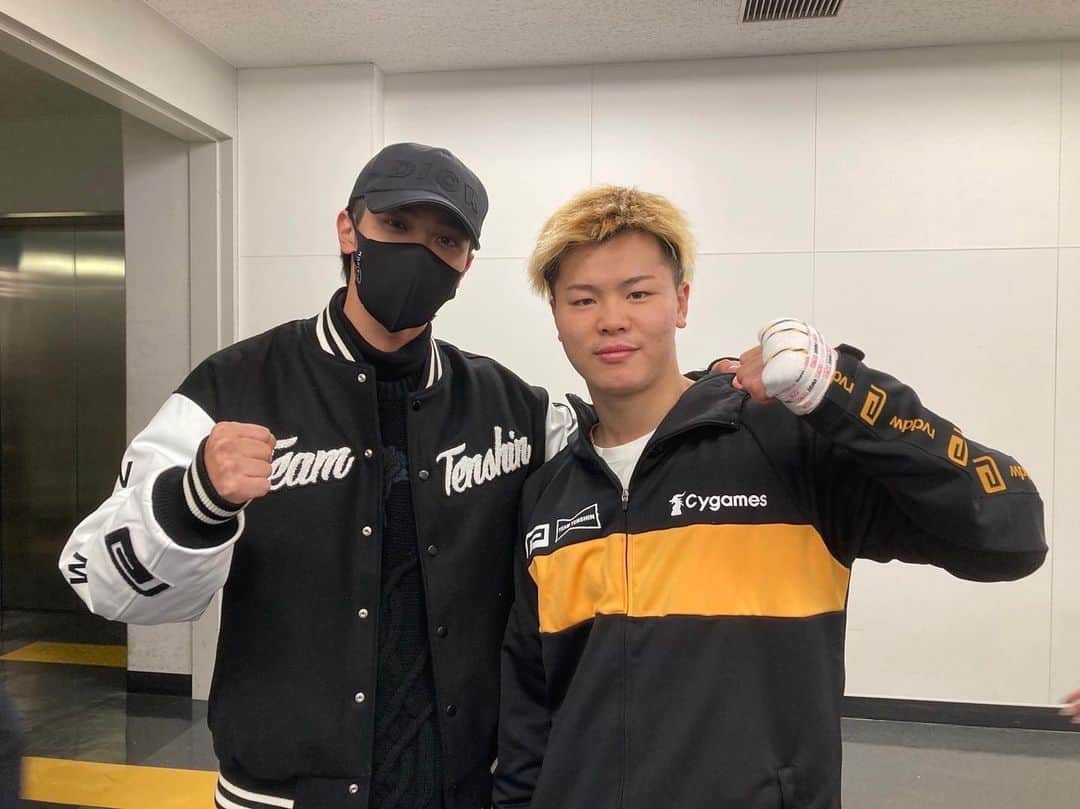 那須川天心のインスタグラム：「流星くんいつもありがとう💜🤘」