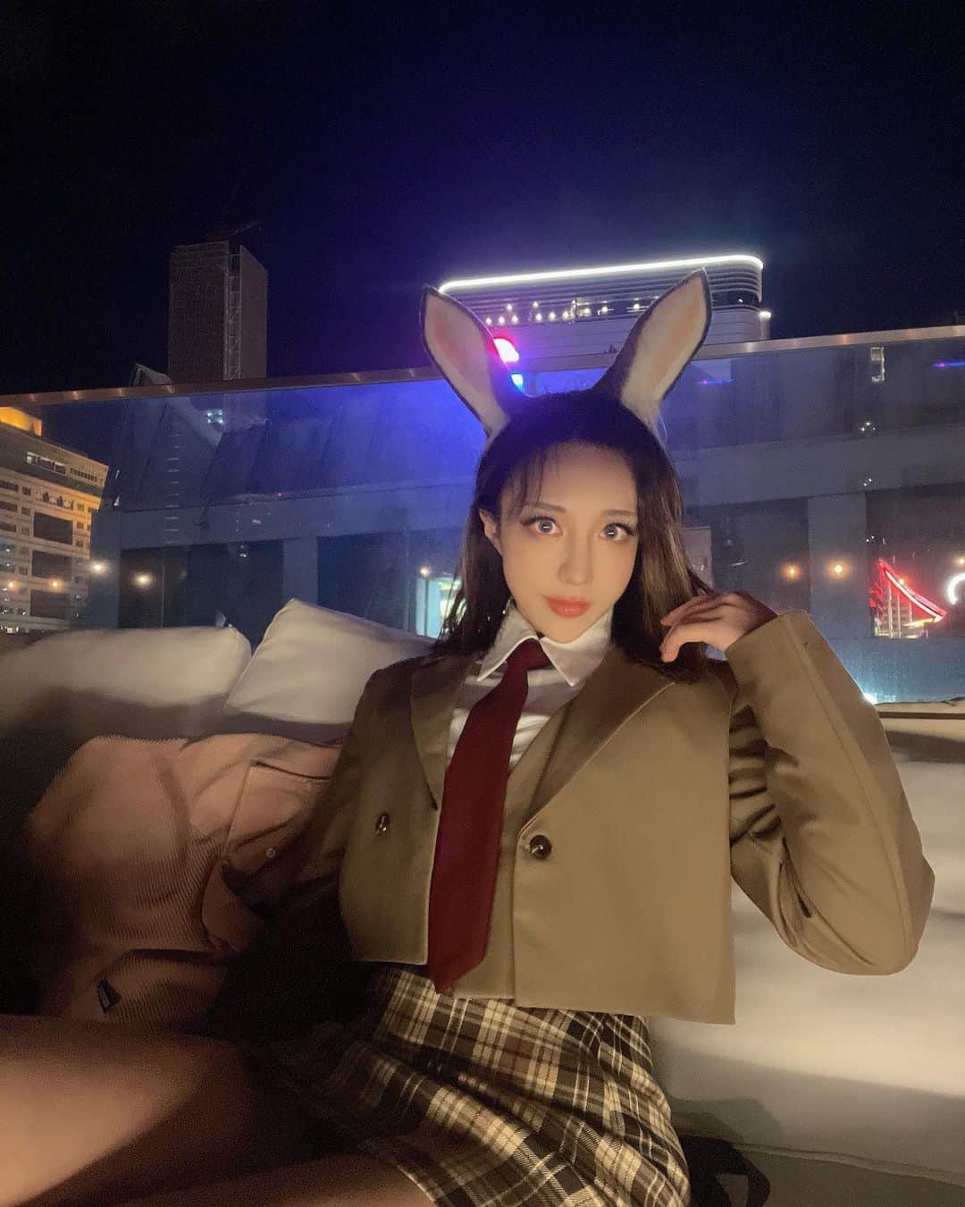 千尋のインスタグラム：「新年快樂！希望今年可以長高10公分！ Happy New Year! I hope to grow 10 cm taller this year!🤣  あけましておめでとう！今年は10cm高くなりたいです！」