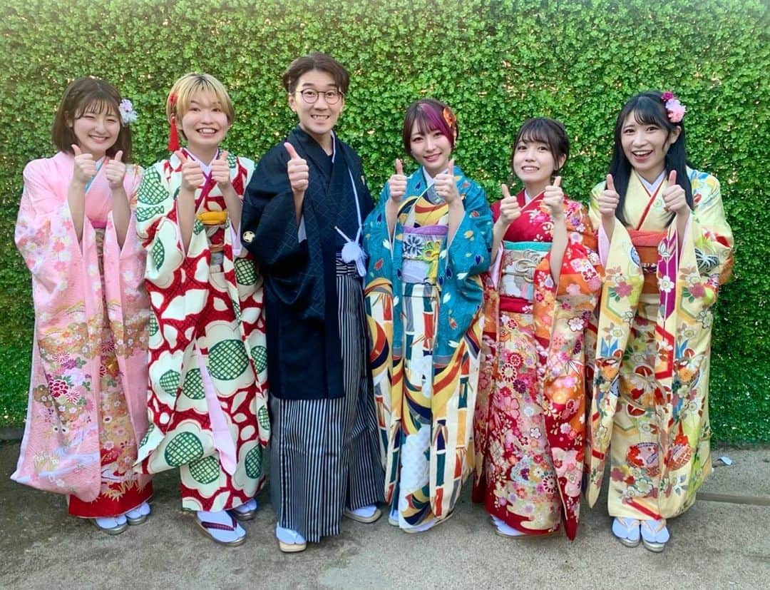 のインスタグラム：「. 🐯A HAPPY NEW YEAR 2022🐯  🎍今年もボンボンTVをよろしくね🌅  #あけましておめでとう #あけおめ #ことよろ #2022 #ボンボンTV #振袖 #👍」