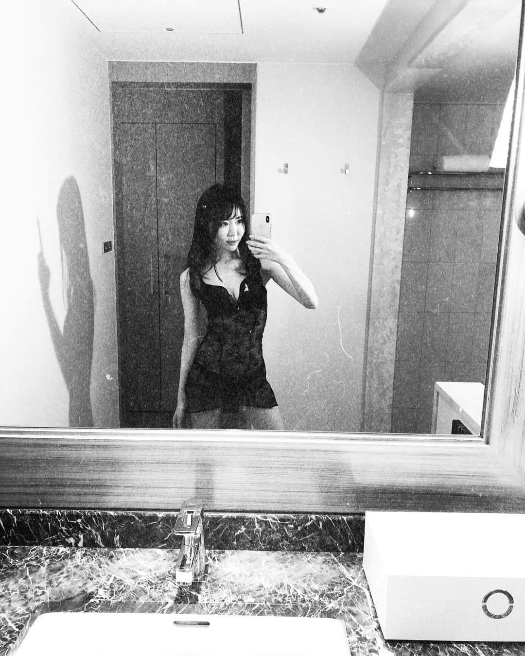 七菜乃のインスタグラム：「今年の撮影会情報です❣️  早速ご予約頂きました方ありがとうございます☺️  １月９日東京撮影会まさお  撮影会まさおのHPからご予約お願いします😊  　　30日大阪キューティースマイル撮影会です！ 　  キューティースマイル撮影会HPからご予約お願いします🙏  各2部ずつくらい空きがありますので、 新年撮影お待ちしてます📷✨  カメラ貸し出しもしてるので 撮影会にお気軽にご相談ください！  とても優しいスタッフさんたちですよ😸」