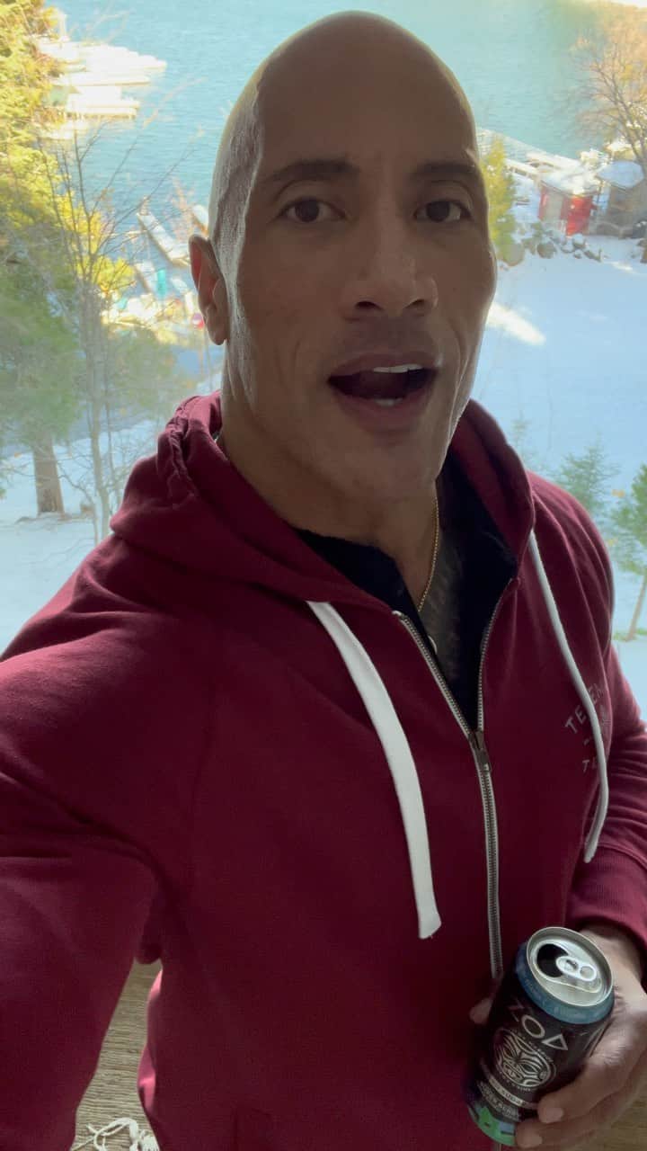 ドウェイン・ジョンソンのインスタグラム：「🏔🚀 January 1st and a good time to set our intentions.  @zoaenergy WARRIORS.   I’ve learned thru years of experience and hard work (and a little success) that acting with PURPOSE creates your POWER and having real INTENTION defines your LEGACY.   If you haven’t done it yet, let’s set our intentions today.   Let’s speak with purpose.  Act with intention.  Define our legacy.   I’m right there with you.   Sip your ZO, now LFG!   #zoawarriors #settingintentions #2022  #itsaboutdriveitsaboutpower」