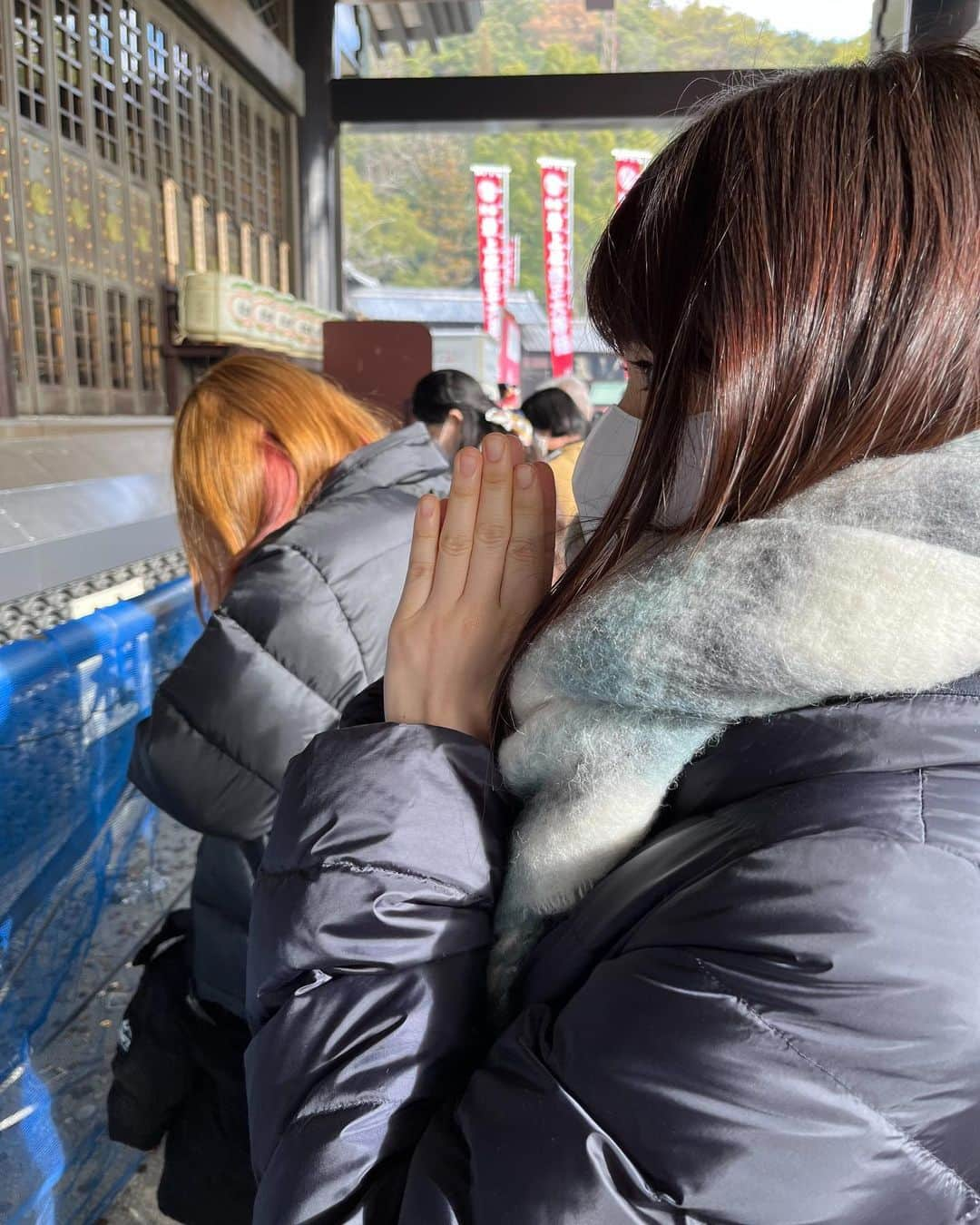 桜井日奈子さんのインスタグラム写真 - (桜井日奈子Instagram)「初詣に行きました⛩  おみくじも、大吉  良い一年になりそうです☺️  #最上稲荷」1月2日 13時14分 - sakurai.hinako_official