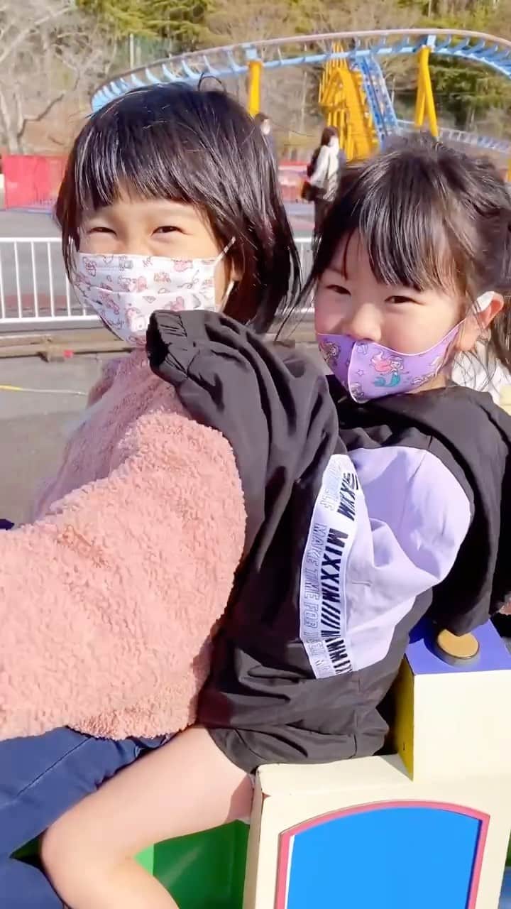 太陽チャンネルのインスタグラム：「みんなでおもちゃ王国♡ 寒かったけどめちゃくちゃ楽しかったね♡♡♡ #おもちゃ王国 #東条湖おもちゃ王国  #リール #reelsinstagram」