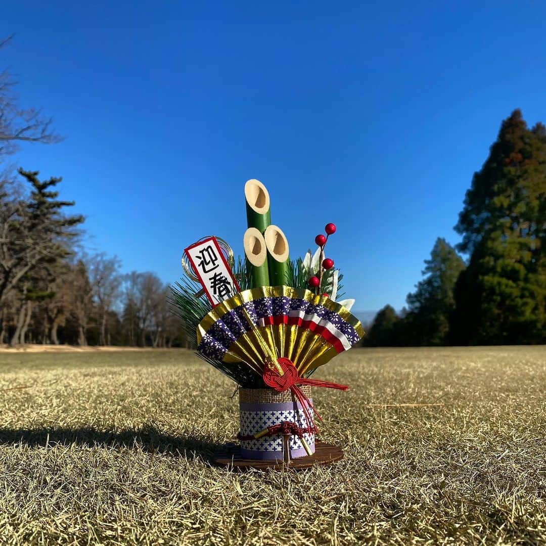 のインスタグラム：「溢れ出るあけおめ感  #謹賀新年 #門松Lv1」