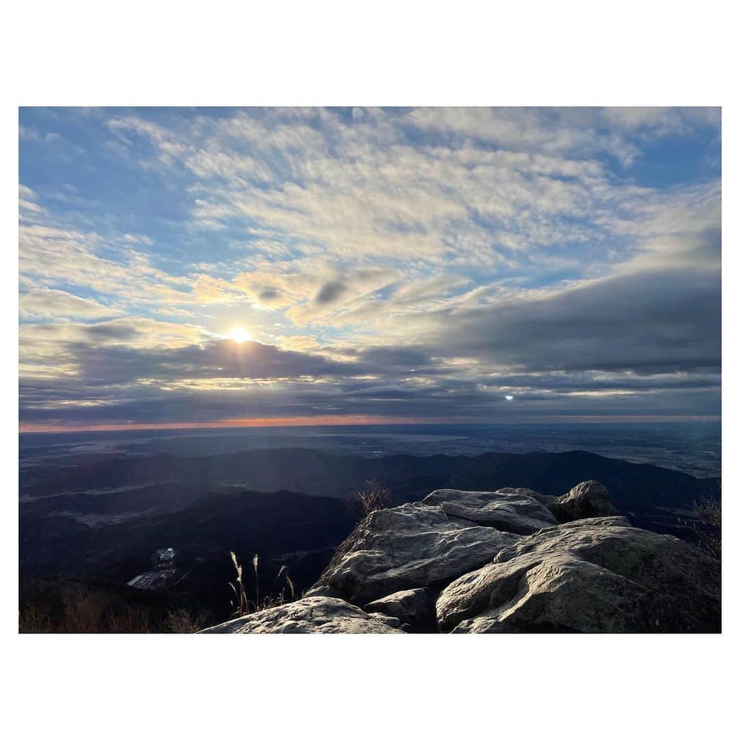 松尾薫さんのインスタグラム写真 - (松尾薫Instagram)「⛰ 筑波山に登ってきました🥾  #筑波山 #つくば #登山 #日の出」1月2日 22時22分 - kaoru_matsuo78