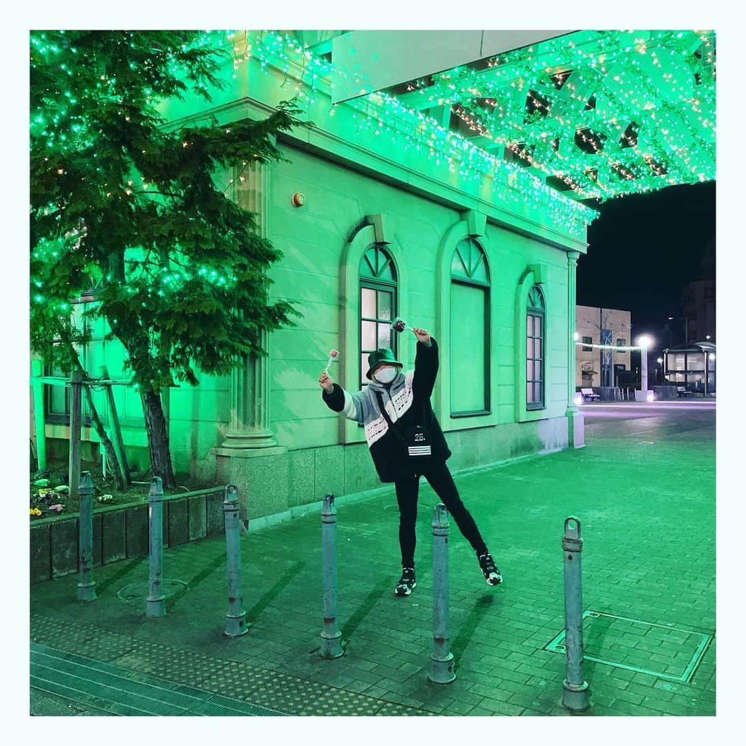 世志琥のインスタグラム：「・ ・ GET🍎 ・ ・ #SEAdLINNNG #女子プロレス #世志琥  #食べるのもったいなくてまだ家にある」