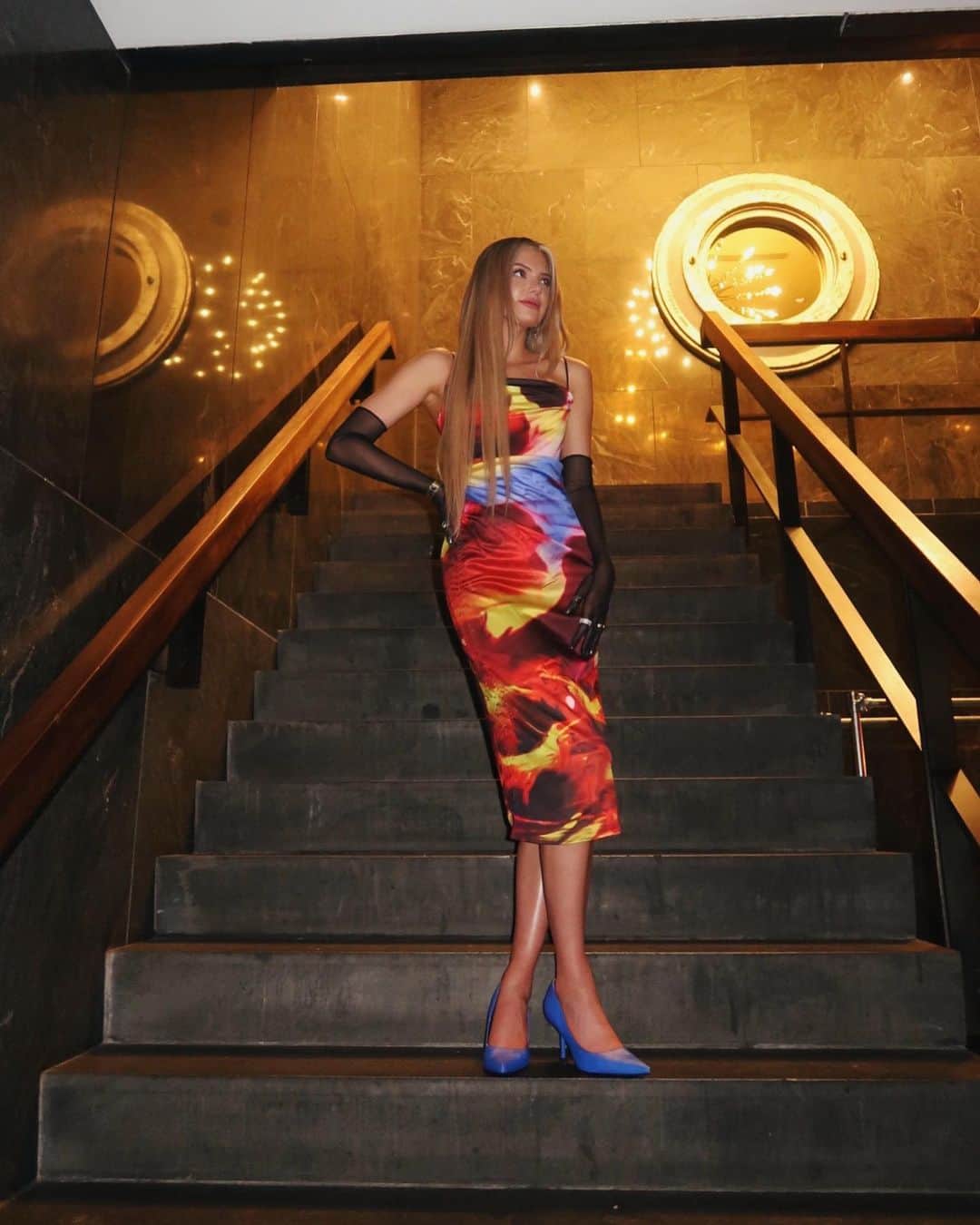 のインスタグラム：「out with the old in with the new💙✨」