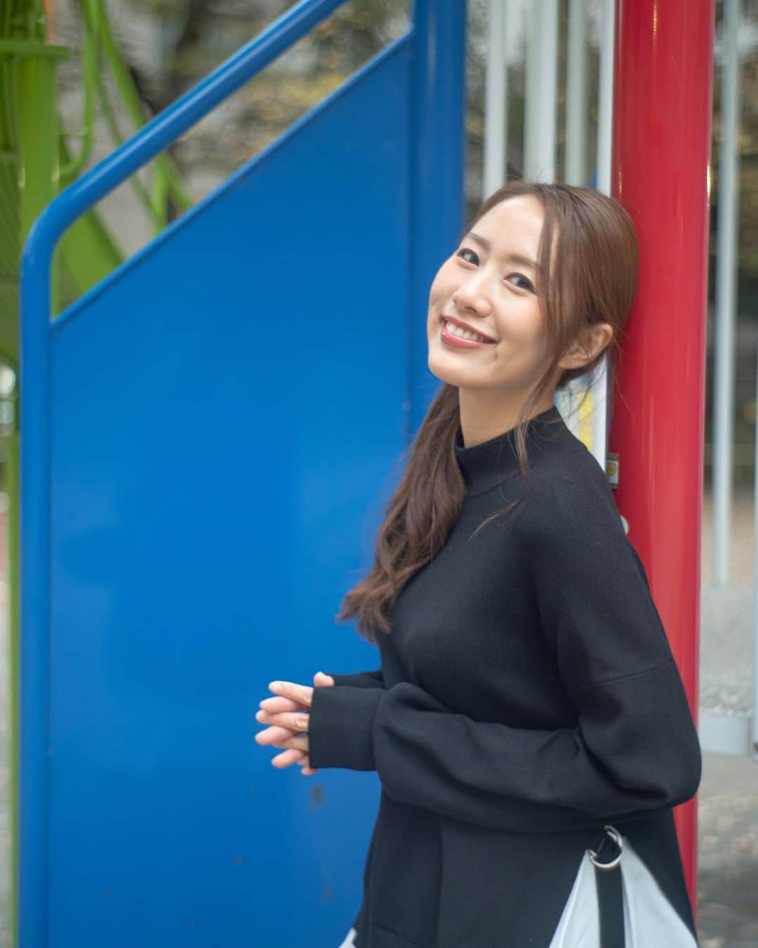 守永真彩のインスタグラム：「. . ✨🎍2022年レギュラーのお仕事🎍✨  🧡グリーンチャンネル  「日曜レース展望KEIBAコンシェルジュ」 毎週土曜日 19:30〜 ▷秘書(進行役)を担当。  🧡楽天競馬　CMイメージキャラクター ポッイント貰っちゃおう娘 ▷地方競馬場のイベント・予想番組に出演。  🧡東京ケーブルネットワーク 「てれらじあらぶんちょ」 毎週月曜日　19:30〜(私は隔週出演) ▷ナビゲーターを担当。  🧡東洋経済オンラインYouTube番組　 随時YouTubeに公開されています。 ▷リポーター担当。  🧡アプリデイリー馬三郎 毎週土曜日　コラム連載。 ▷週末の重賞の予想を執筆  🧡ウイニングポスト9 シリーズ 今年2022年バージョン発売 任天堂Switch・PS4・Windows  ▷守永真彩本人としてゲーム内に登場  🧡地方競馬アンバサダー ▷SNSを中心に地方競馬の情報発信　  ✨new✨ 🧡ラジオ日本 「加藤裕介の横浜ポップＪ」 毎週月〜木12:00〜14:54 (私は月or水に出演)  ▷リポーターを担当。  本年もよろしくお願いします‼️‼️  仕事始めは本日。 楽天競馬LIVE 「ゆるゆるばんば」 16:00〜19:15 生放送です！  #レギュラー番組 #2022年 #感謝」
