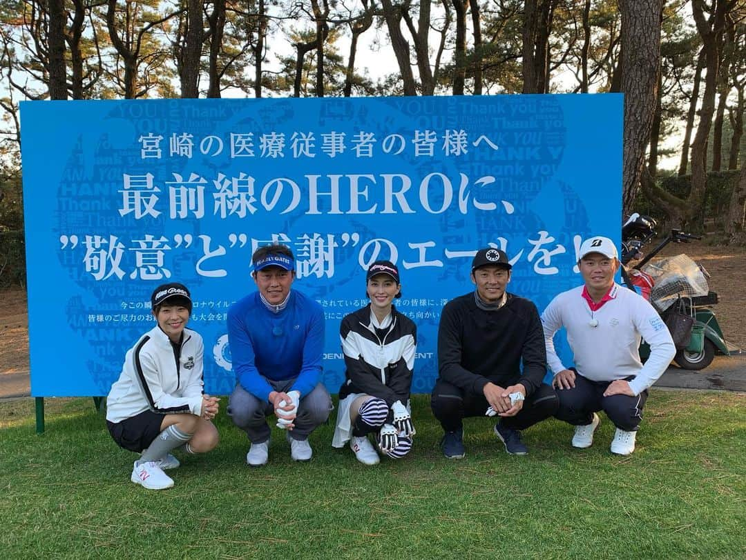 橋本マナミさんのインスタグラム写真 - (橋本マナミInstagram)「橋本マナミのleaders golf 本日から新シリーズになります😊 ゲスト：元プロ野球選手の新井貴浩さんと斉藤和巳さん ゲストプロ：木下稜介プロ MC：橋本マナミ 進行：小西綾子アナ    ご覧ください💕💕 ＜テレビ埼玉＞ 22/01/03 (月)  21:00  21:30　＃１６１ 22/01/07 (金)  12:00  12:30　＃１６１ 22/01/10 (月)  21:00  21:30　＃１６２ 22/01/14 (金)  12:00  12:30　＃１６２ 22/01/17 (月)  21:00  21:30　＃１６３ 22/01/21 (金)  12:00  12:30　＃１６３ 22/01/24 (月)  21:00  21:30　＃１６４ 22/01/28 (金)  12:00  12:30　＃１６４ 22/01/31 (月)  21:00  21:30　＃１６５   ＜ゴルフネットワーク＞ 22/01/04 (火)  24:00  24:30 ＃１６１ 22/01/07 (金)  13:00  13:30 ＃１６１ 22/01/11 (火)  24:00  24:30 ＃１６２ 22/01/14 (金)  16:00  16:30 ＃１６２ 22/01/18 (火)  24:00  24:30 ＃１６３ 22/01/22 (土)  09:30  10:00 ＃１６３ 22/01/25 (火)  24:00  24:30 ＃１６４ 22/01/28 (金)  18:00  18:30 ＃１６４   ＜スカイＡ＞ 22/01/09 (日)  17:30  18:00 ＃１６１ 22/01/11 (火)  06:00  06:30 ＃１６１ 22/01/13 (木)  22:00  22:30　＃１６１ 22/01/15 (土)  09:00  09:30　＃１６１ 22/01/16 (日)  09:00  09:30　＃１６２ 22/01/18 (火)  06:00  06:30　＃１６２ 22/01/20 (木)  22:00  22:30　＃１６２ 22/01/22 (土)  09:00  09:30　＃１６２ 22/01/23 (日)  09:00  09:30　＃１６３ 22/01/25 (火)  06:00  06:30　＃１６３ 22/01/27 (木)  22:00  22:30　＃１６３ 22/01/29 (土)  09:00  09:30　＃１６３ 22/01/30 (日)  09:00  09:30　＃１６４」1月3日 12時00分 - manami84808