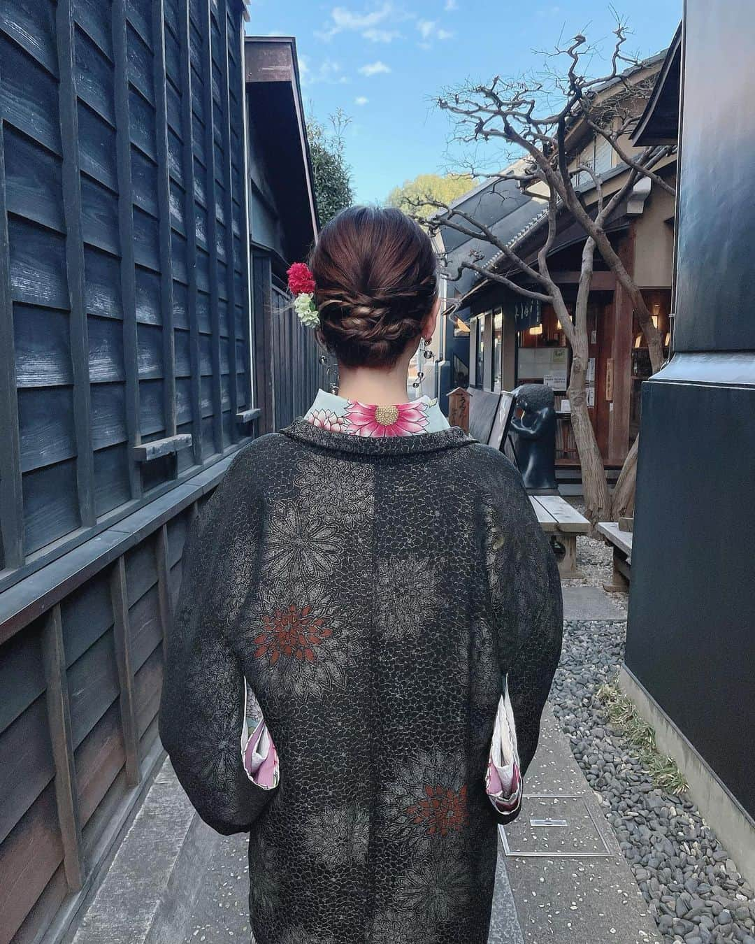 木下ひなこさんのインスタグラム写真 - (木下ひなこInstagram)「👘 . . お着物ラスト投稿🥰🙌 この日はとっても良いお天気だったけど 気温は寒かったから あったかい おうどんがカラダにしみました👏❤️ ((さつまいもの天ぷらがとってもおいしかったです🥇)) . . #2022#新年#着物#着物ヘア#着物アレンジ#振袖#振袖アレンジ#振袖ヘア#成人式ヘア#着物レンタル#川越#kawagoe#小江戸#和装#和装ヘア#ヘアアレンジ#ミディアムヘア#うどん#天ぷら」1月3日 21時05分 - hinako_0525