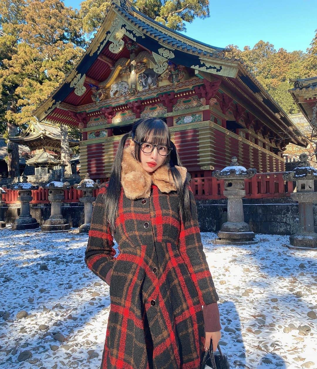 藤川らるむさんのインスタグラム写真 - (藤川らるむInstagram)「初詣に行って参りました⛩ ⁡ ⁡ ⁡ ⁡ ⁡ ⁡ ⁡ ⁡ #여자 #followｍe #follower #女孩 #섹시한 #fashion #ınstagood #photooftheday #art #cute #style #me #패션스타그램 #セルフィー #igersjp #selfie #팔로우환영 #란제리 #속옷  #日光東照宮 #初詣コーデ #初詣 #ツインテール #メガネ女子 #チェックコート #日光観光  #神社巡り #初詣2022」1月3日 21時29分 - ralumu_00