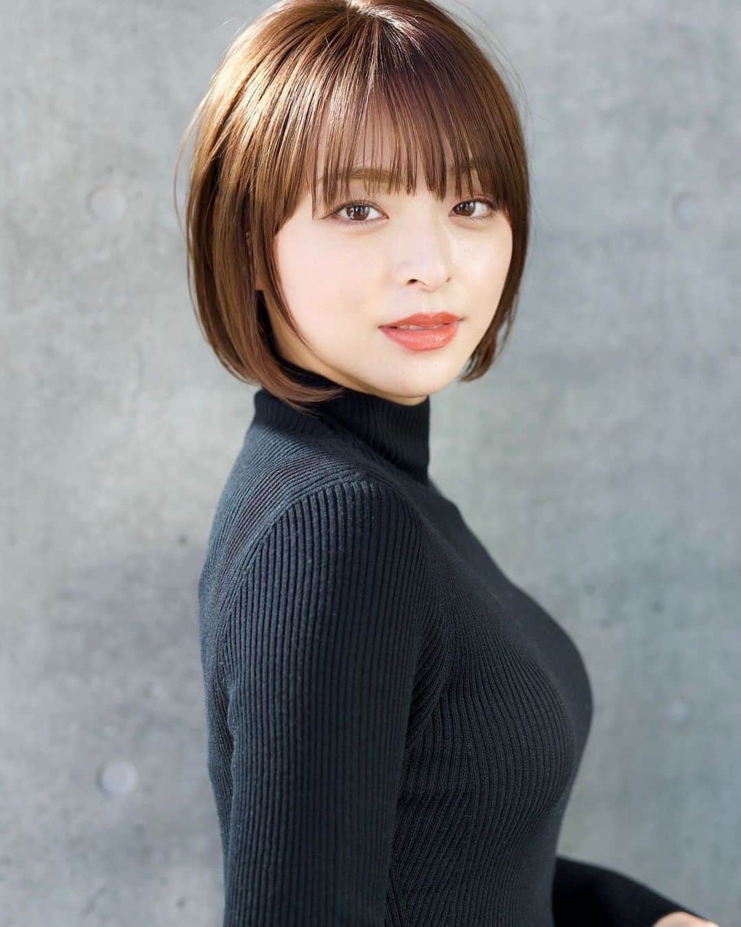 かおりのインスタグラム：「・ ・  あけましておめでとうございます🎍  2022年もよろしくお願いいたします！  皆さんにとって素敵な1年になりますように✨  #あけましておめでとうございます  #謹賀新年」
