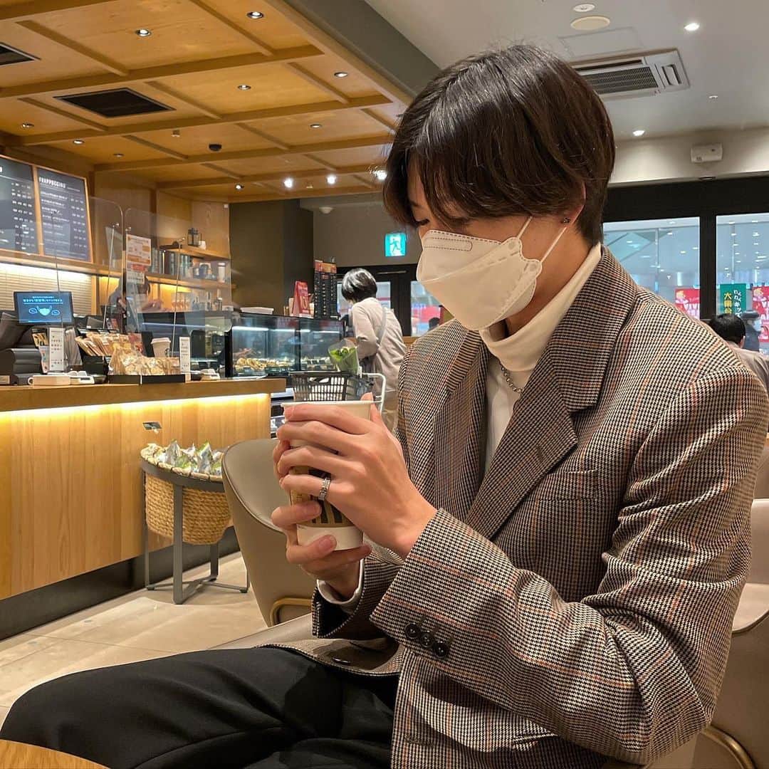 のインスタグラム：「今年もお世話になります☕️🗽   #Starbucks #スタバ #カフェ #03」