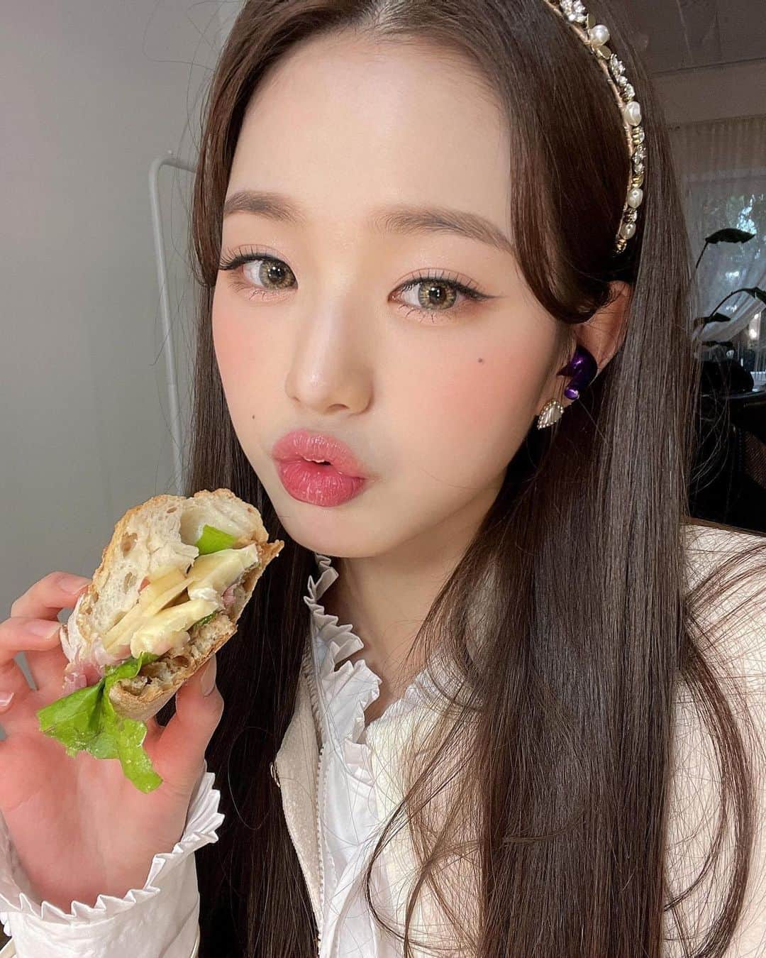 チャン・ウォニョンさんのインスタグラム写真 - (チャン・ウォニョンInstagram)「wonyoung best girl 🥰❣️ #IVE #JANGWONYOUNG #WONYOUNG #ELEVEN #아이브 #장원영 #원영」1月4日 13時39分 - wonyoung__ive