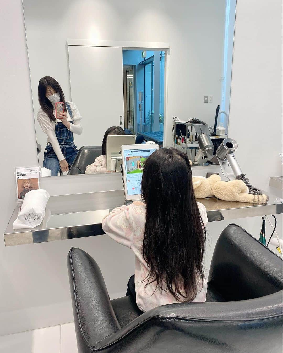 熊田曜子さんのインスタグラム写真 - (熊田曜子Instagram)「hair cut.  #三姉妹　#美容院　#ママ　#見守る　#個室　#サンバレー　#担当　#渋谷　さん」1月4日 14時24分 - kumadayoko