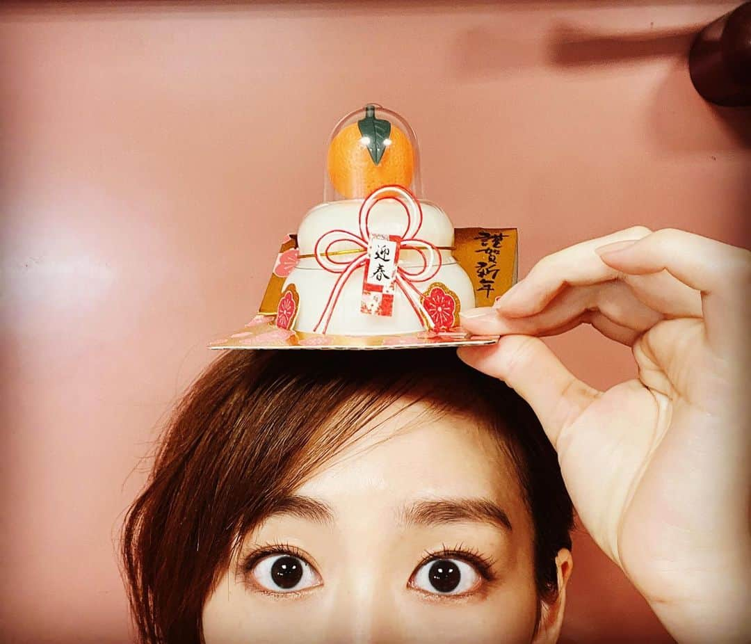 桐谷美玲さんのインスタグラム写真 - (桐谷美玲Instagram)「新年あけましておめでとうございます🎍 遅くなりましたが、2022年もよろしくお願いします。 今日から仕事始めだった方多いかな？ わたしも始まりました😌 健康に、楽しく、頑張っていきましょう！」1月4日 17時29分 - mirei_kiritani_