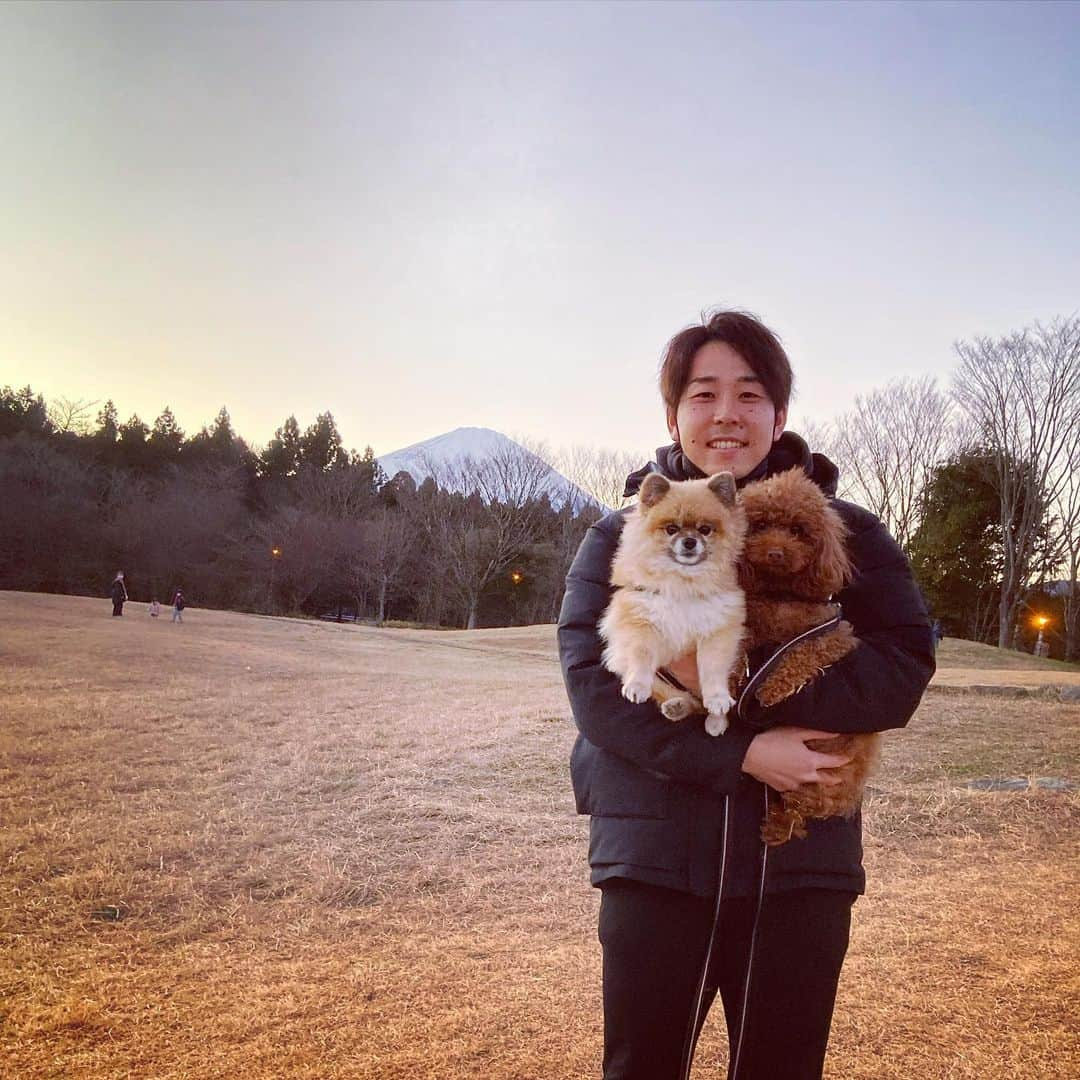 鈴木大地のインスタグラム：「明けましておめでとうございます✨ 今年も宜しくお願いします！  最高の1年にしましょう😄  皆様にとって素晴らしい年になりますように！」