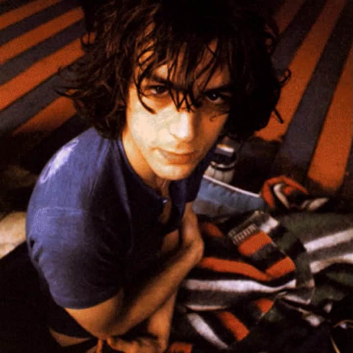ジョンバルベイトスのインスタグラム：「John Varvatos Presents: Pink Floyd  As Part of The Limited Edition Collection, We Celebrate Style Icon - Syd Barrett  Exclusive Graphics Now Available in Store and at johnvarvatos.com」