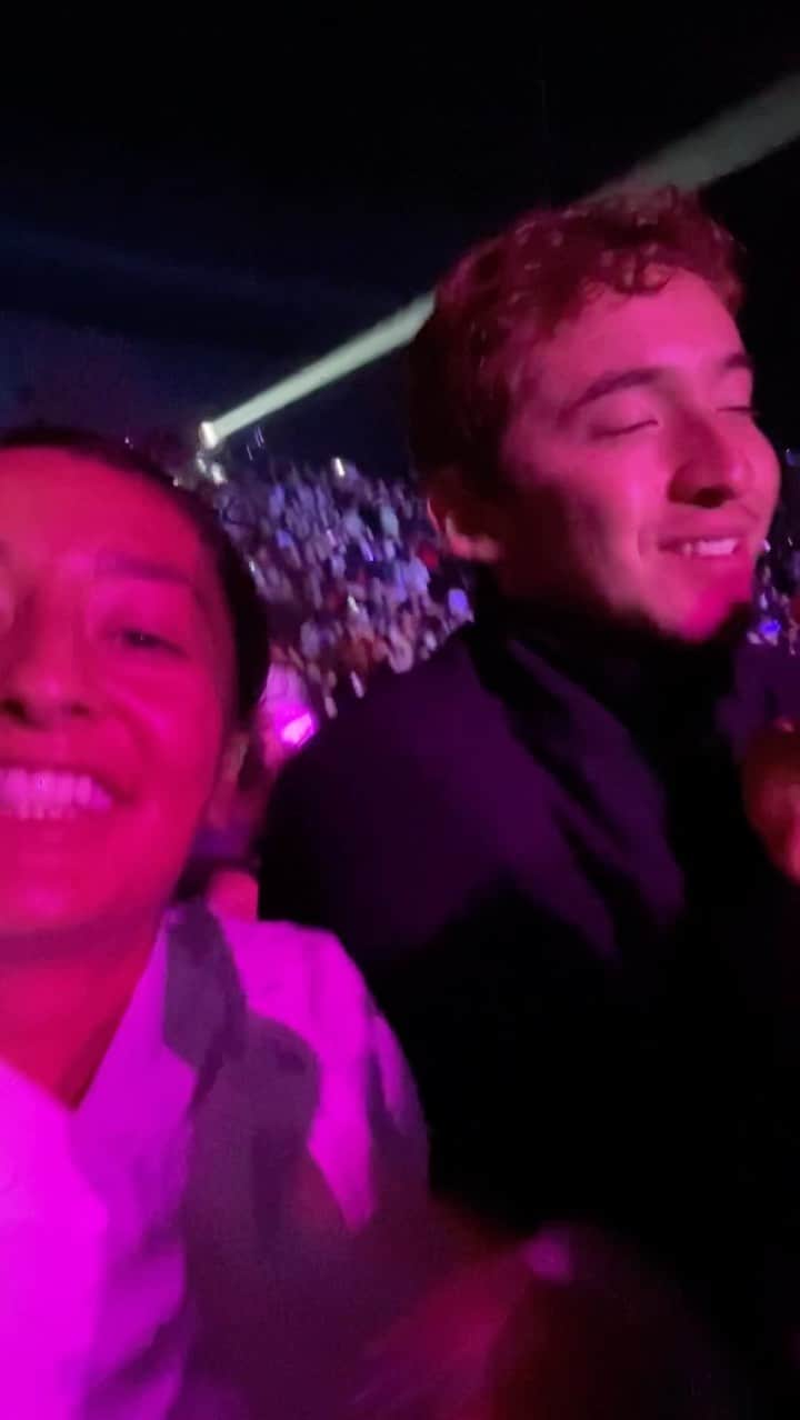 マライア・デュランのインスタグラム：「Between The Lines of 2021 😂🍿 Thanks for the good times.💜」