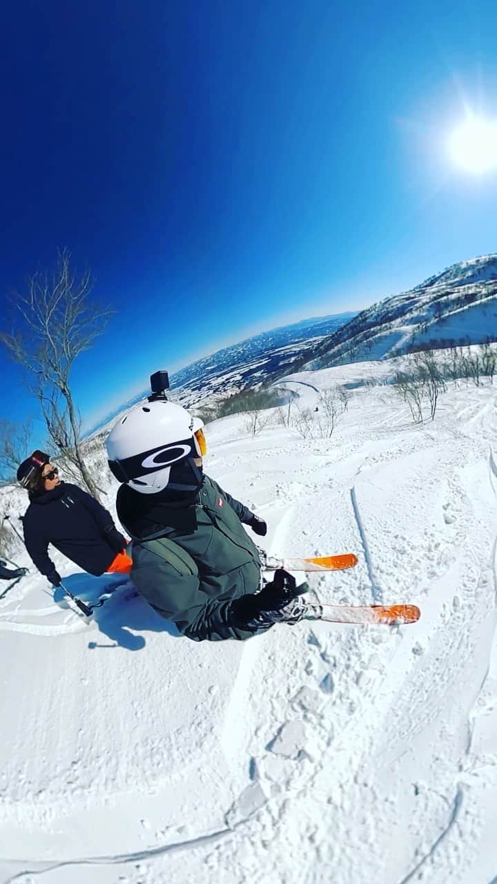 DJ HALのインスタグラム：「2021/01/02 ☀️⛷☀️ With @butchersjerk   #lottearairesort」