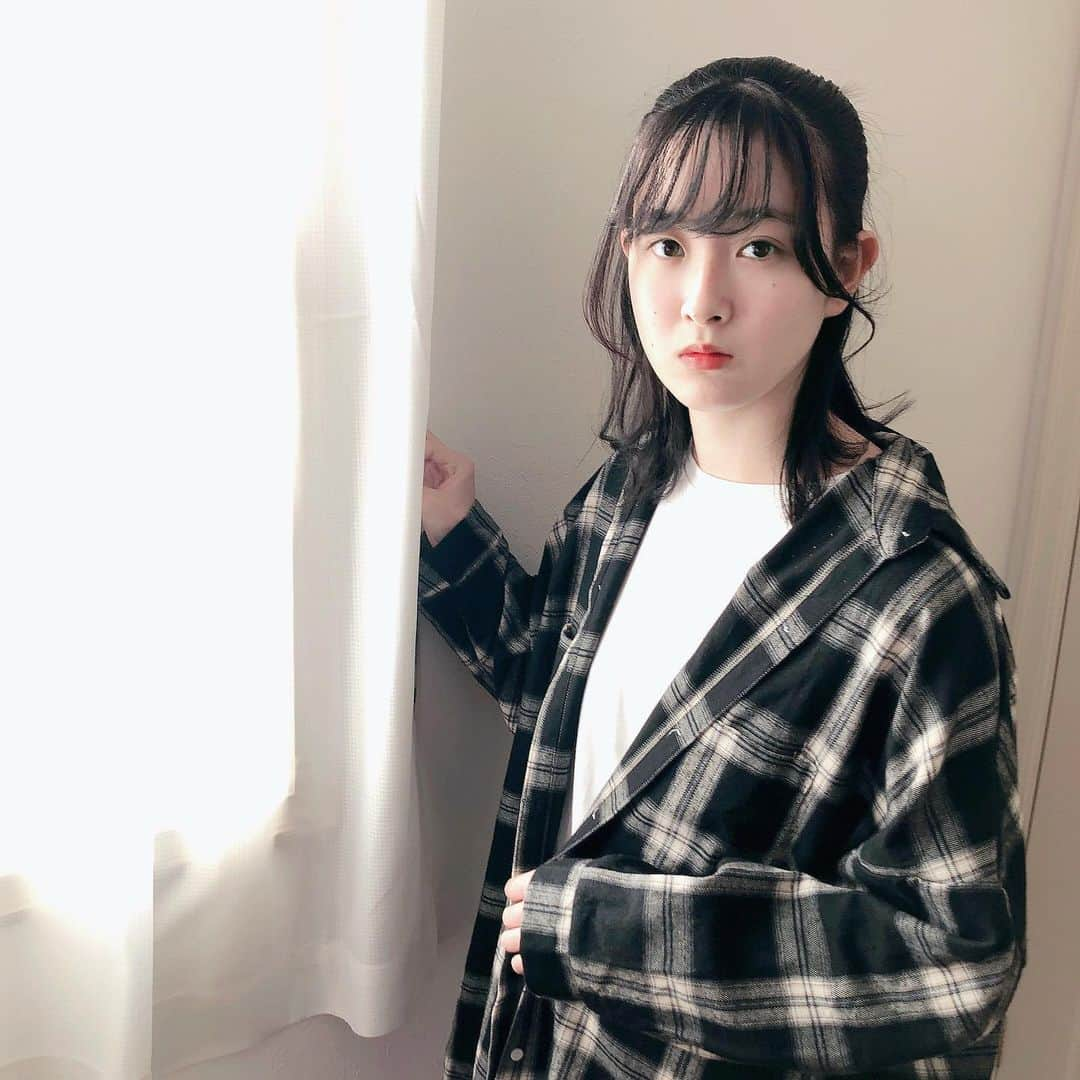 久保咲玖良さんのインスタグラム写真 - (久保咲玖良Instagram)「2022年もよろしくお願いします。  #2022 #portrait」1月5日 17時38分 - sakura__4141