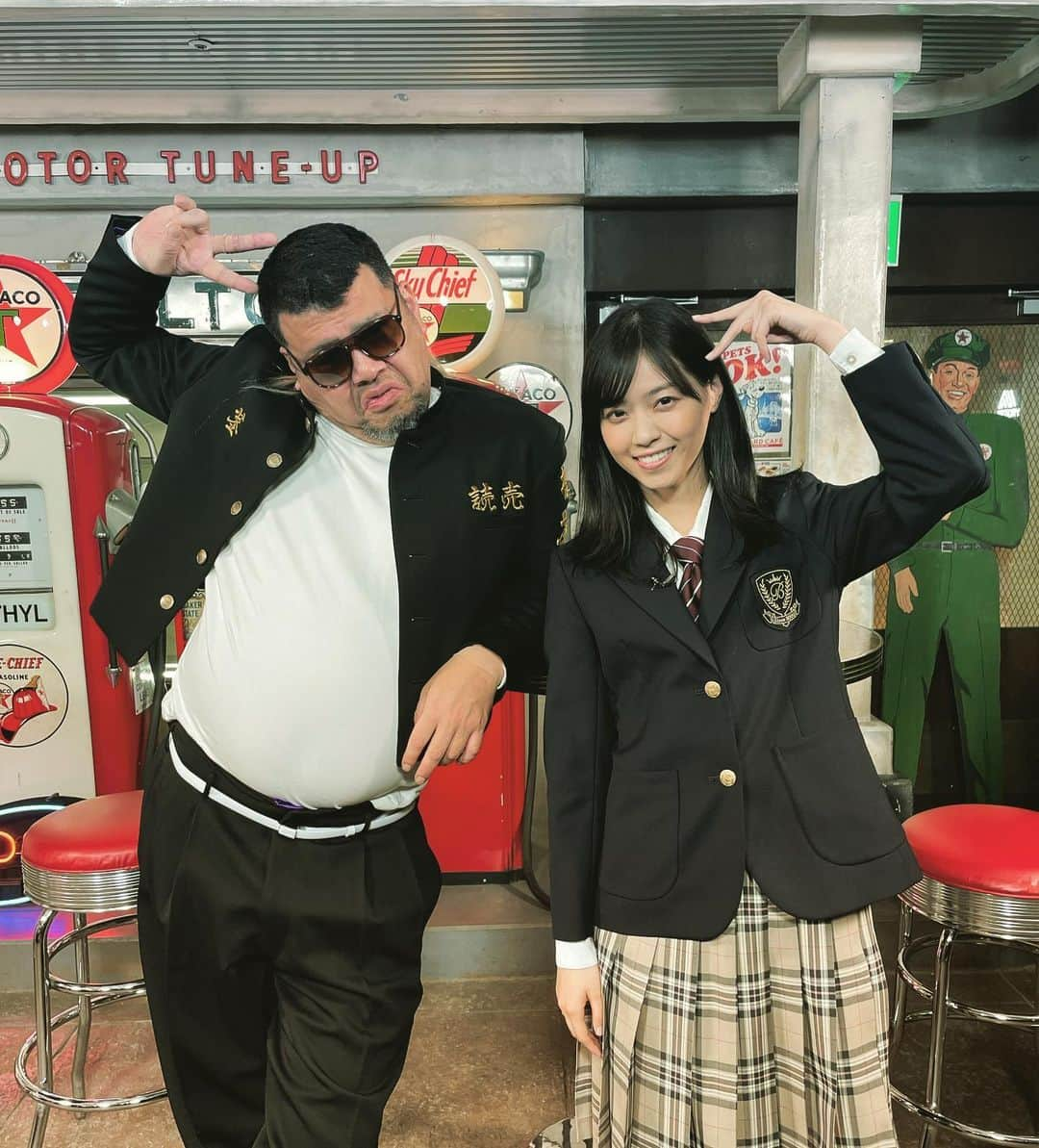 くっきー（川島邦裕）さんのインスタグラム写真 - (くっきー（川島邦裕）Instagram)「#ほほほ #美しいお嬢さんとパシャよ❤️ #誰かって❓ #西野さんとこの #七瀬っちゃんよ‼️ #かわいぐてええごなんだがんねっ #てかアレよ #やんべー番組やんのよ #まぁ言っちまえば #明日ってこったわなあ #ワンチャンあり!? #キングオブスクール #読売テレビ #日本テレビ系  #2022年1月6日（木） #23:59～24:54 #くっきー #麒麟川島 #西野七瀬 #素敵な学生さんたちの #素敵な夢や #素敵な未来の話を #僕みたいなゴミカス人間が #聞いたりするのです #ほほほほほほほ❤️」1月5日 11時19分 - nikuguso_taro