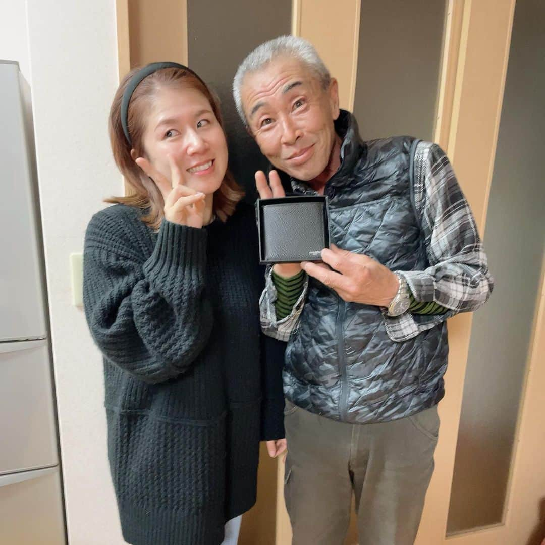 藤井瑞希さんのインスタグラム写真 - (藤井瑞希Instagram)「・ ・ 父よ。 お誕生日おめでとう☺️🎉 ・ 優しい父が大好き💕 ・ 長生きしてね〜い。 ・ ・ #父 #誕生日 #おめでとう」1月5日 19時20分 - bdmntnfujiimizuki