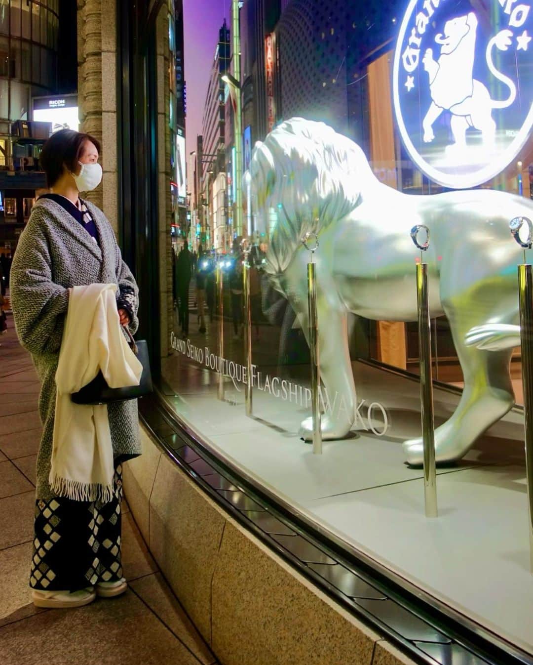 川原亜矢子さんのインスタグラム写真 - (川原亜矢子Instagram)「Best wishes for a great new year ! 良き一年となりますように #2022 #tokyo #ginza #kimono #銀座 #ご挨拶 #着物」1月5日 21時31分 - ayakokawahara