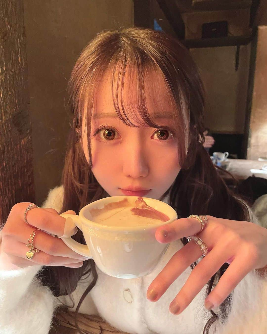 大谷映美里さんのインスタグラム写真 - (大谷映美里Instagram)「実は、、、 ココアが美味しすぎてアイスもホットも飲んじゃった🥰」1月5日 22時45分 - otani_emiri