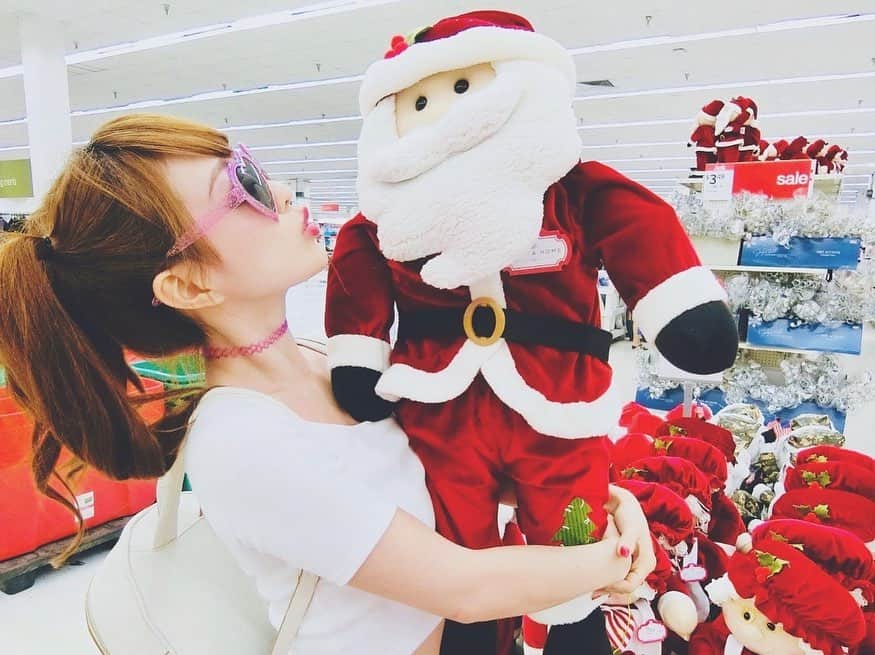 おりささんのインスタグラム写真 - (おりさInstagram)「・ 日焼けすごい🤣👩🏾‍🦰☀️  前に大好きなグアムで撮った 思い出の写真たち📷💛  コロナ落ち着いたら またグアムのプールで ウォータースライダー1日中したい🥺  @visitguam_jp @narrow_official  #hereweguam#instaguam#guam#trip#travel#beach#sea#グアム#グアムアンバサダー2022#旅行#海外#リゾート#海外旅行#グアム#グアム旅行#タビジョ#女子旅#旅#ビーチ#海#夏#水着#ビキニ」1月5日 23時49分 - orisa_0510