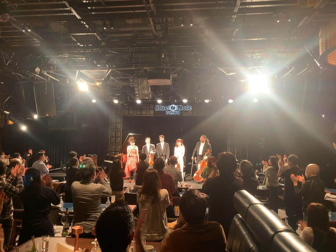 上原ひろみさんのインスタグラム写真 - (上原ひろみInstagram)「SAVE LIVE MUSIC 4 “Back at the club” with The Piano Quintet DAY 4」1月6日 0時27分 - hiromimusic