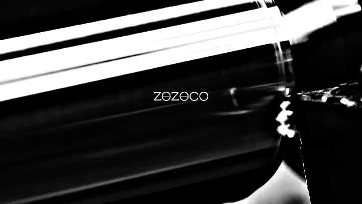青木ロビンのインスタグラム：「1/19に発売する zezeco 1stAlbum『燦然』ディザー動画。  あと2週間ですね。 Posted @zezeco_official  zezeco 2022.1.19(wed)発売の 1st Album『燦然(SANZEN)』 teaser movie公開🔥  https://youtu.be/CVKVpIy3SHA  ▼アルバム『燦然』smart link https://p-vine.lnk.to/GZhWpL  Link In @zezeco_official Bio  #zezeco #downy #downyband #青木ロビン」