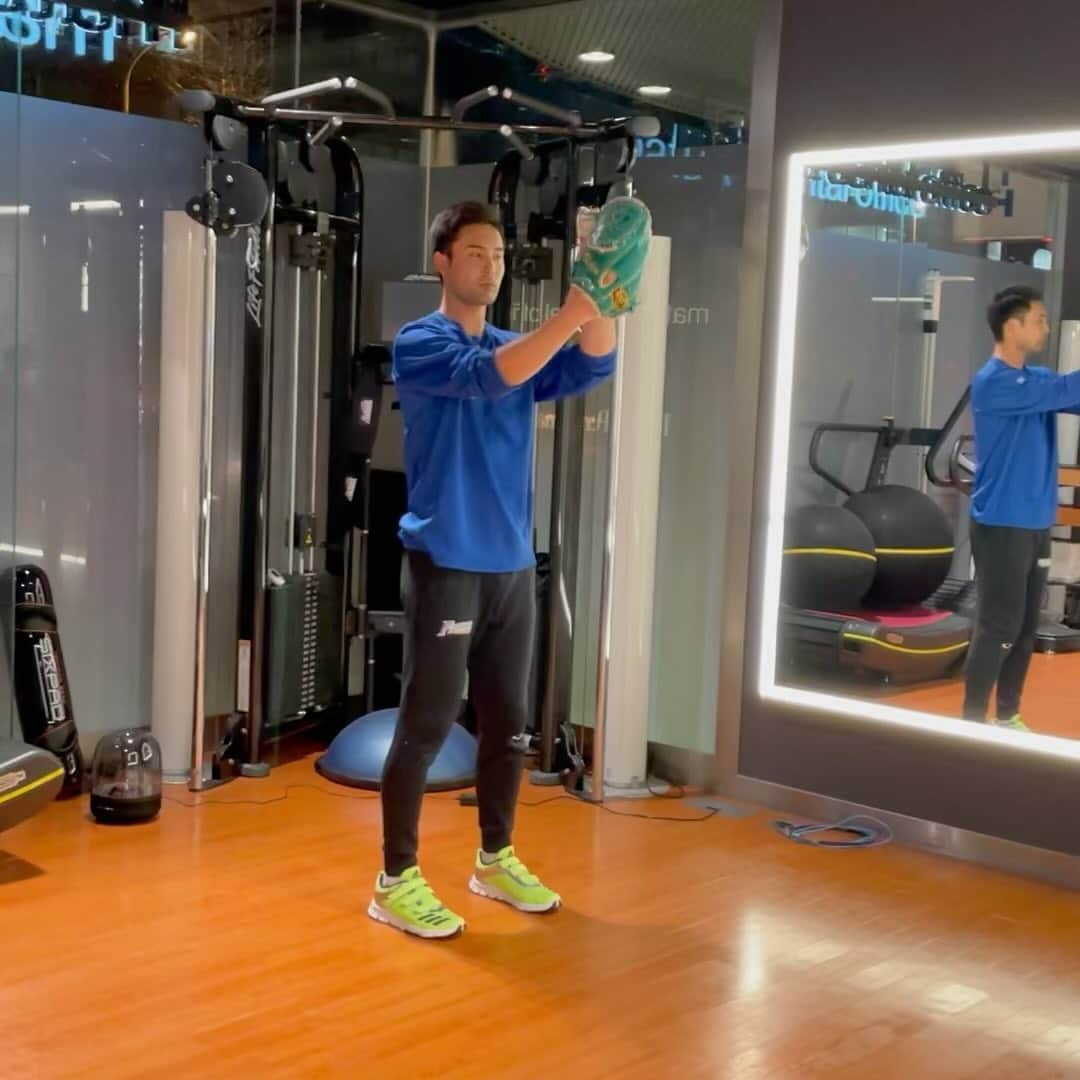 のインスタグラム：「. 試作段階のマウスピースを装着して投げてみました。 色々なデータを用いて、これからさらに良いマウスピースが作れそうです。  #マウスピース #マツダデンタルオフィス  #スポーツ歯科 #バランス #パフォーマンス向上」