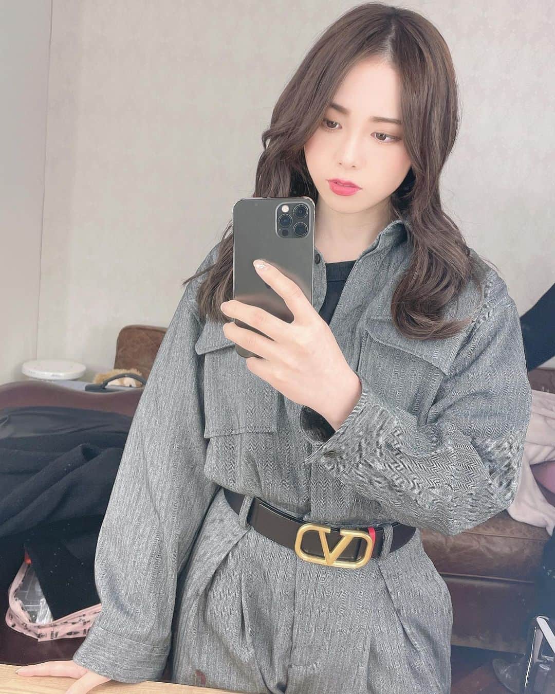 西村歩乃果のインスタグラム：「🤗🤗🤗🤗  #fashion  #ootd  #code」