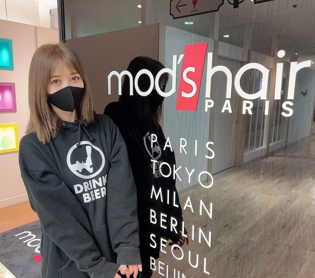 大槻ひびきさんのインスタグラム写真 - (大槻ひびきInstagram)「今年最初のまつげメンテ✨ mod's hair銀座店 (@mods_eyebeauty)さんへ 行ってきました😊 今回もパリジェンヌ 目尻のまつげは軽く流す感じで 整えてもらいました🌸  まつパするとメイクも楽ちんだし 周りの子からマツエク？つけま？って聞かれる程 まつげが長く見えるしキレイに整う✨ 私の女優友達やプライベートの友達も通ってます🥰  担当のナルミちゃん (@paenmig0618) いつもありがとう😊 次回も宜しくお願いします！ #modshair  #beauty  #ginza」1月6日 13時53分 - yanhibi0221