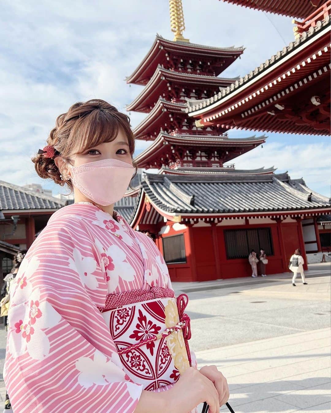 橘遥菜のインスタグラム：「♡ ⁡ 2021/1/6 ⁡ 改めましてあけましておめでとうございます⛩🎍 お着物着てみました♡😊 ⁡ ⁡ #橘遥菜」
