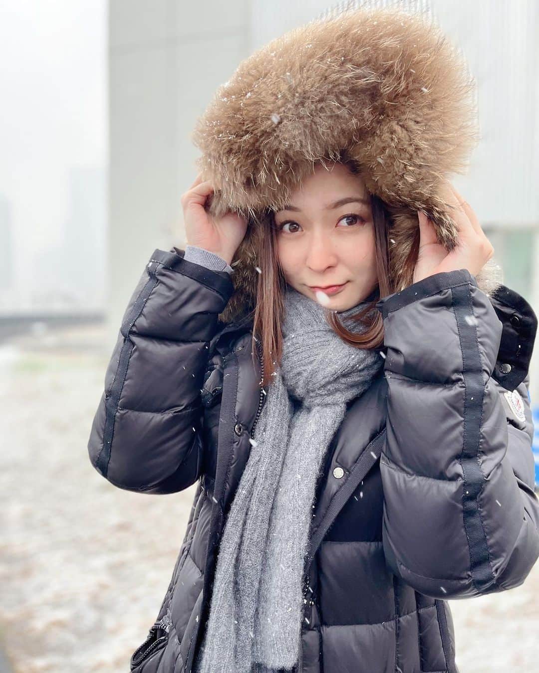 住田紗里さんのインスタグラム写真 - (住田紗里Instagram)「今日は東京でも大雪でしたね。 皆さん大丈夫でしょうか。 会社の屋上も雪が積もっていました❄️  #雪#snow#冬#winter」1月6日 20時22分 - sarisumita_ex