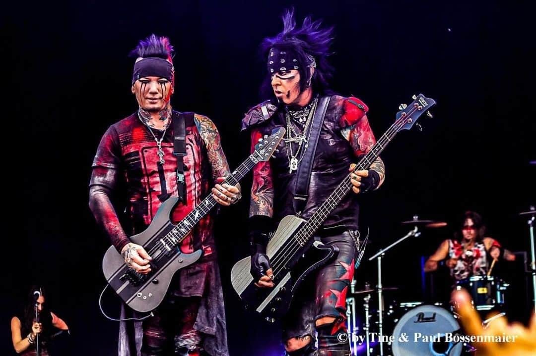 SIXX:A.M.のインスタグラム：「Sweden Rock Festival. 📷 : @bossenmaier_photography  #sixxam #nikkisixx #djashba #jamesmichael  #swedenrockfestival #paulbossenmaier #tinebossenmaier」