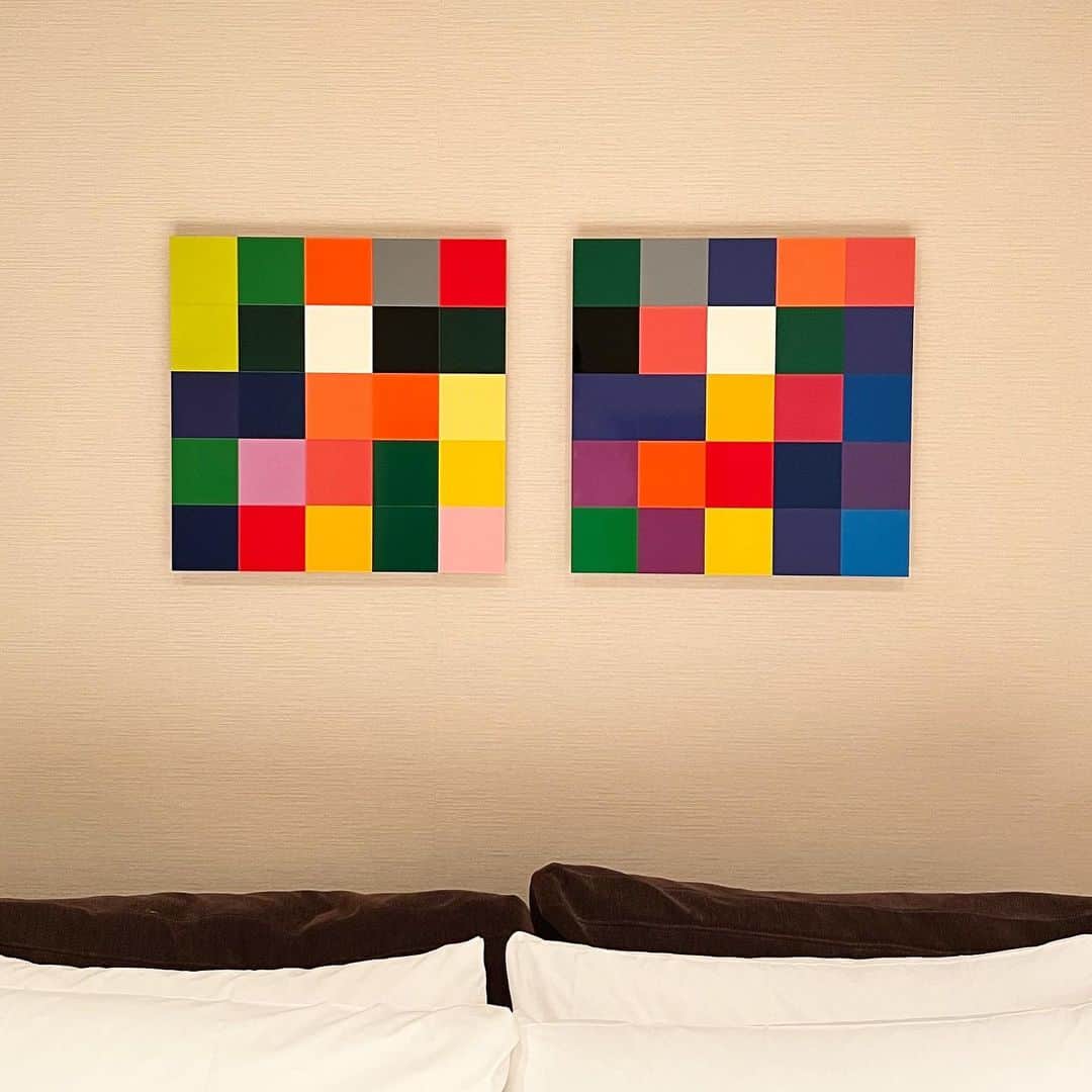 Hirofumi Kiyonagaさんのインスタグラム写真 - (Hirofumi KiyonagaInstagram)「🛌 #GerhardRichter #Colorchart #175」1月6日 23時04分 - kiyonaga_soph