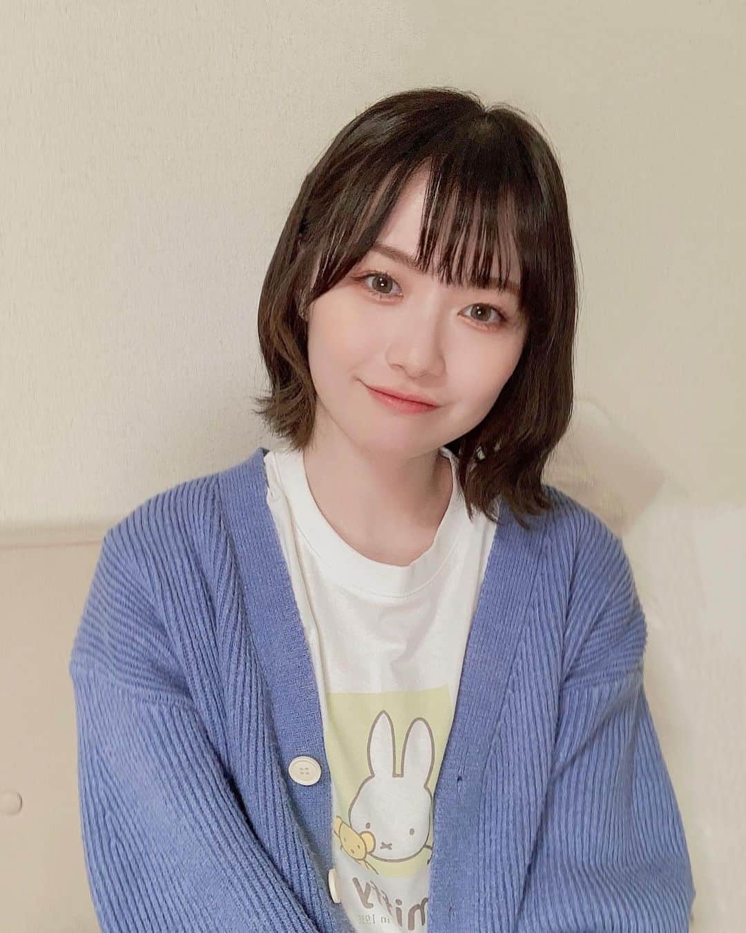 本田みくのインスタグラム：「. . Honeysとミッフィーコラボの ロングシャツ年末に買ってきたよ🕊    即購入することってあんまり無いんだけど、このイエローグリーンが可愛くて一瞬でレジに行っちゃった🤣w 春になったら沢山着たいな🌷           #miffy #miffystyle #honeys  #ミッフィー #ミッフィーグッズ  #ハニーズ #ハニーズ購入品  #ハニーズコーデ #haul #ootd #미피 #米菲兔 #米菲」