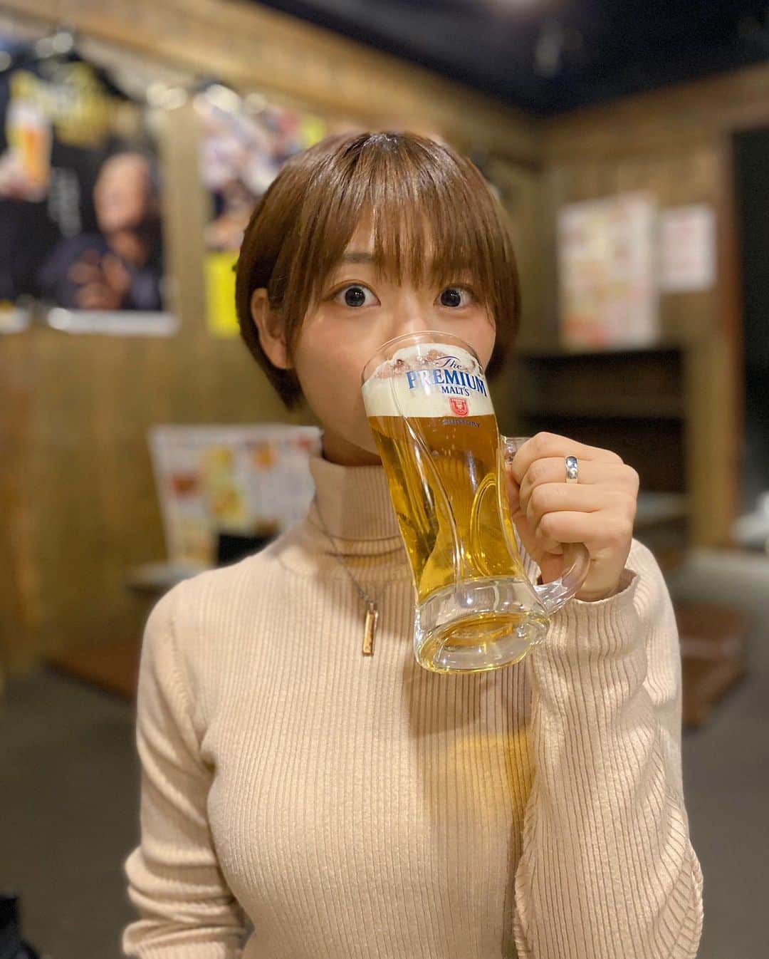 小坂田純奈さんのインスタグラム写真 - (小坂田純奈Instagram)「華金ビール！！！！！！！🍺💓💓  #乾杯ショット #ビール好き #ビール好きな人と繋がりたい #お酒好きな人と繋がりたい #酒好き女子 #お酒好き女子」1月21日 21時12分 - official_junata
