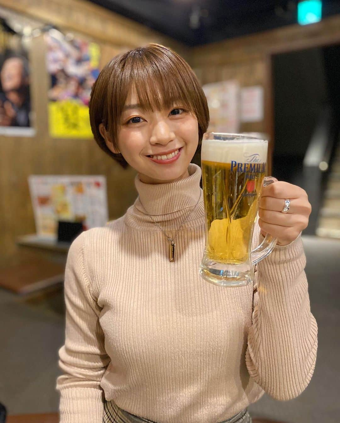 小坂田純奈さんのインスタグラム写真 - (小坂田純奈Instagram)「華金ビール！！！！！！！🍺💓💓  #乾杯ショット #ビール好き #ビール好きな人と繋がりたい #お酒好きな人と繋がりたい #酒好き女子 #お酒好き女子」1月21日 21時12分 - official_junata