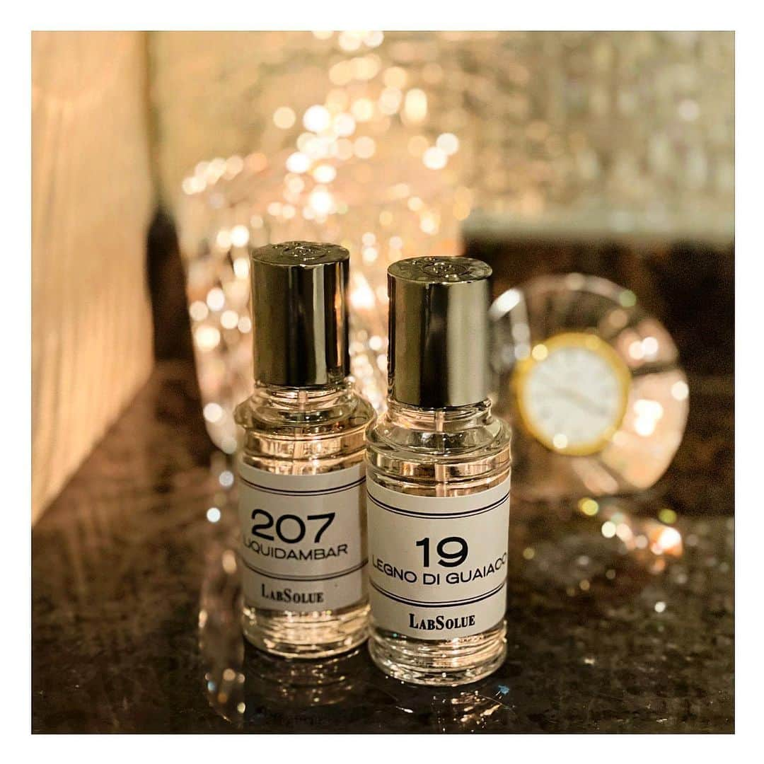 西山真以のインスタグラム：「パウダールームにNo.19、ベッドルームにNo.207を @labsolue   #labsolue #fragrance #fragranceoftheday」