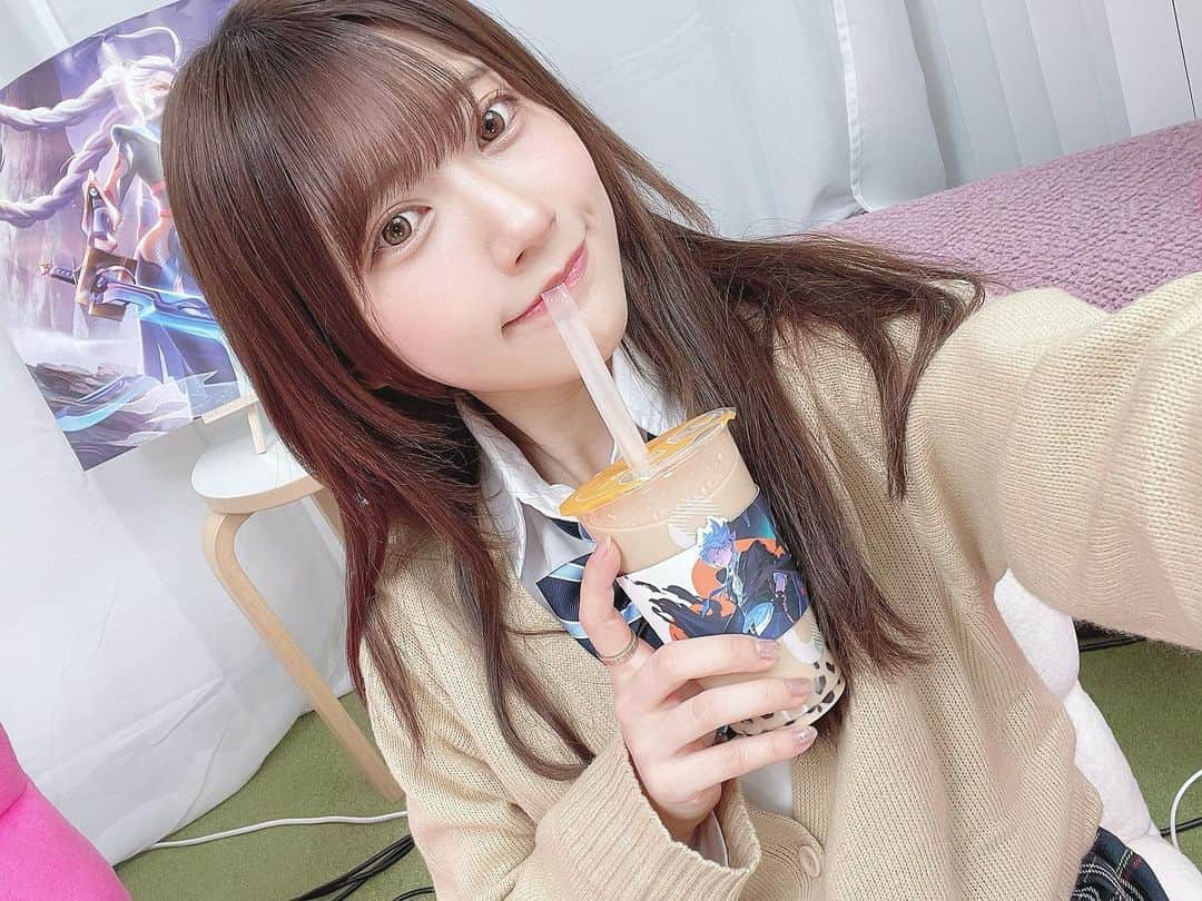 山田麻莉奈さんのインスタグラム写真 - (山田麻莉奈Instagram)「. (🧋´༥ ` 🧋)  #アリヴァラ #アリヴァラ女子部  #アリーナオブヴァラー  #coco都可 #coco #タピオカ #🧋」1月21日 23時28分 - marina.yamada_324