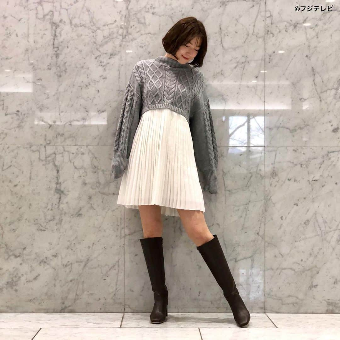 フジテレビ「めざましテレビ」さんのインスタグラム写真 - (フジテレビ「めざましテレビ」Instagram)「ファッション雑誌CanCamとコラボした お天気コーナー「きょう何着て行く？」 阿部華也子の毎日のコーデを紹介♪  1月7日（金）  【今日のコーデ】　   ・コート→ @nostalgia_jp  ６４９０円 ・ワンピース→ @mercuryduo_com 　１万４５０円 ・靴→ @dianashoespress 　　　　　４万２３５０円 ・イヤリング→ @phoebe_official 　３９６０円     【コーデのポイント】 ケーブルニットとプリーツスカートを組み合わせた ドッキングワンピ☺️❣️  テクニックいらずで、簡単におしゃれを楽しめるので✨ ひとつあると便利です🙆‍♀️  印象的なミニ丈に、今っぽさも漂って👍  #めざましテレビ #きょう何着て行く？ #阿部華也子 #今日のコーデ #コーデ #CanCam #今日のファッション#ootd #きょう何着て行く？は月〜金朝6時22分ごろ放送📺 #スタイリストたなべさおり #かやちゃん #きれいめコーデ #きれいめカジュアル #大人コーデ #冬コーデ #オフィスカジュアル #上品コーデ #アナウンサー衣装」1月7日 10時59分 - mezamashi.tv