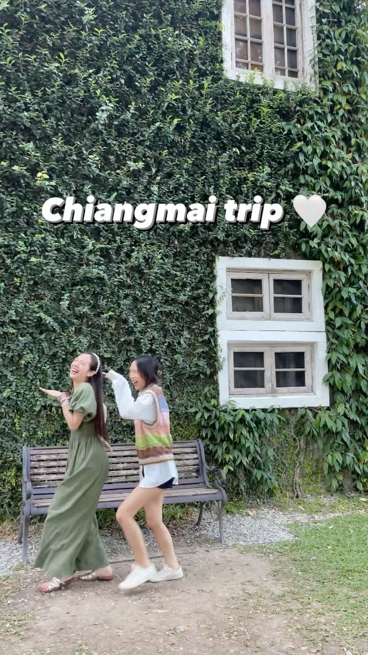 のインスタグラム：「Chiang Mai Trip with Fam 🤍 #CNX #chiangmai #2022 #newyear 👯‍♀️」